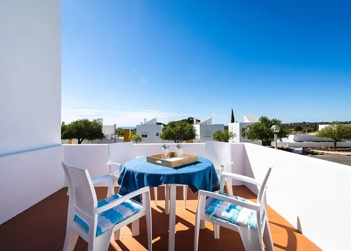 Casa Branca Mit Gemeinschaftspool Holiday home